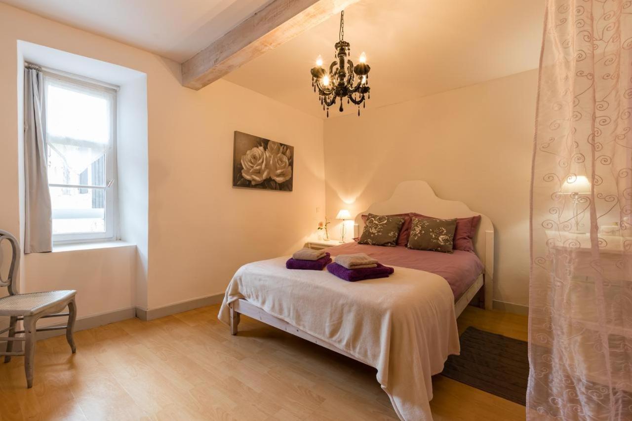 Cocon Familial - Gte De Charme Villa ดีย์ ภายนอก รูปภาพ